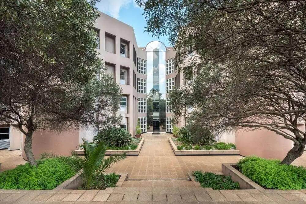 Parktown Metropolitan Office Park - Office space in Johannesburg, Gauteng