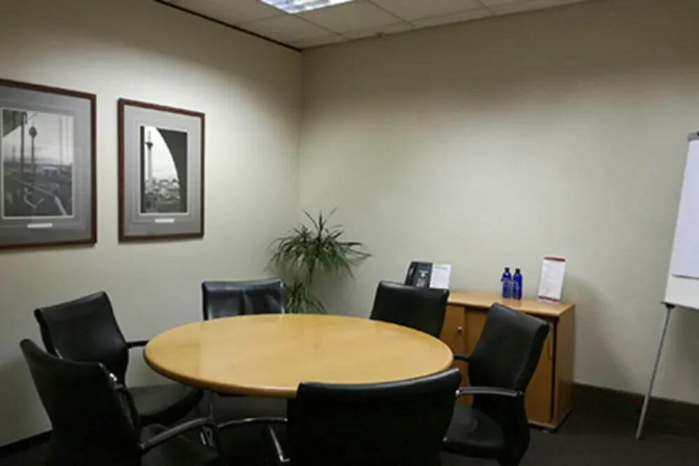 Sandton, Nelson Mandela Square office space - View 3 in Sandton - internet, office_cleaning, breakout_areas