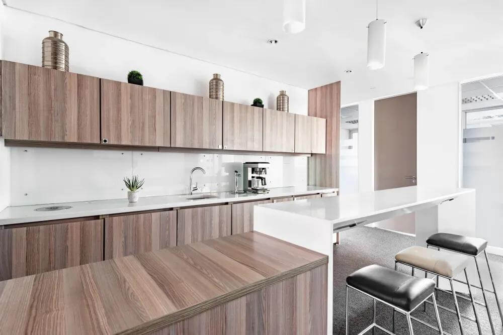 Roodepoort, Quadrum Office Park office space - View 3 in Roodepoort - internet, office_cleaning, breakout_areas