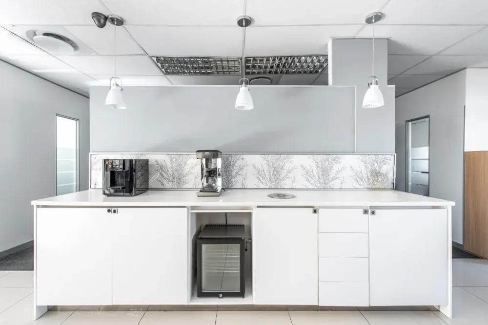 Illovo, Fricker Rd - Photo 4 Illovo, Fricker Rd office space - View 4 in Sandton - internet, office_cleaning, breakout_areas