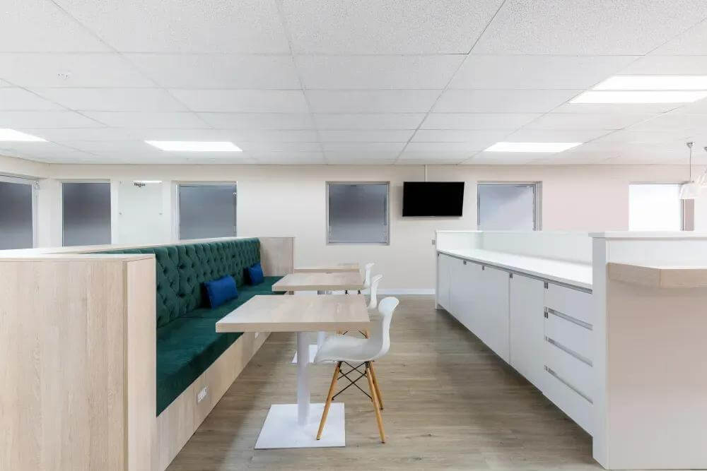 Paarl, New Street - Photo 3 Paarl, New Street office space - View 3 in Paarl - internet, office_cleaning, breakout_areas