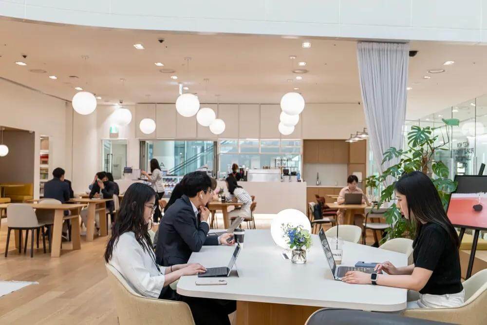 Seoul, Gangnam-Gu, Autoway Tower office space - View 3 in Gangnam District - internet, office_cleaning, breakout_areas