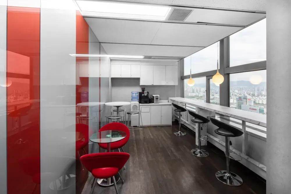 Seoul, World Trade Center office space - View 5 in Gangnam District - internet, office_cleaning, breakout_areas