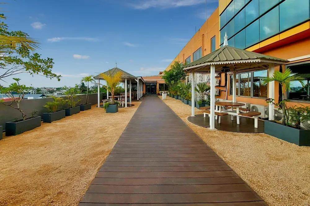 Grand Bay, Central - Photo 7 Grand Bay, Central office space - View 7 in Grand Baie - internet, office_cleaning, breakout_areas