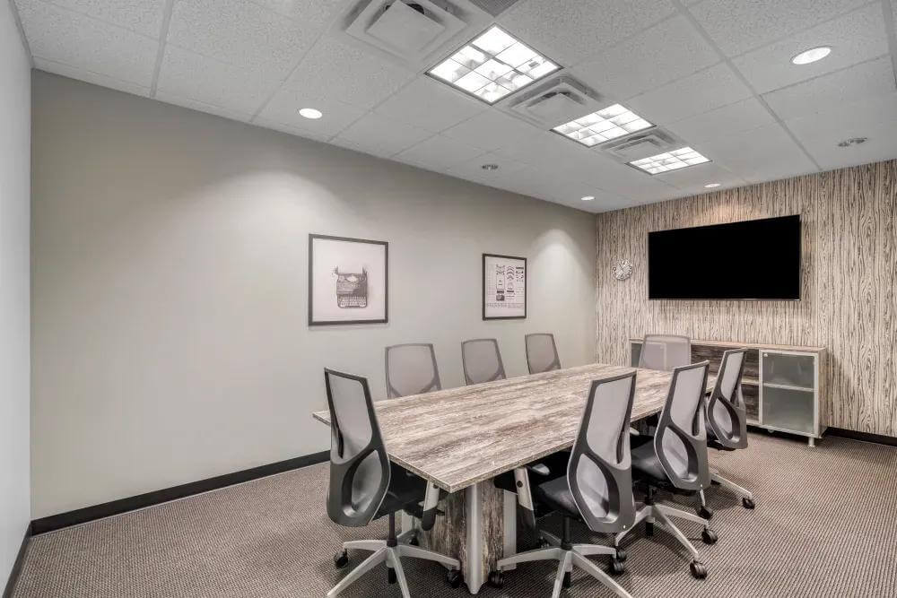 FL, Orlando - 111 North Orange office space - View 5 in Orlando - internet, office_cleaning, breakout_areas