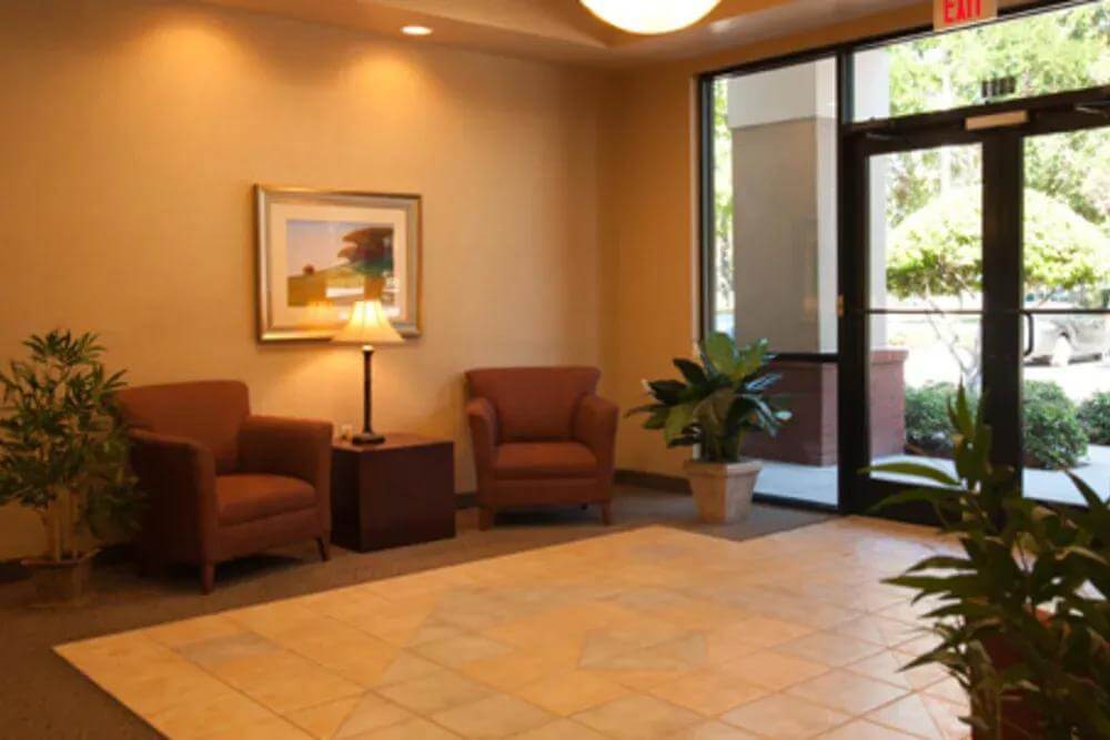 FL, Tampa - Woodland Corporate Center office space - View 5 in Tampa - internet, office_cleaning, breakout_areas