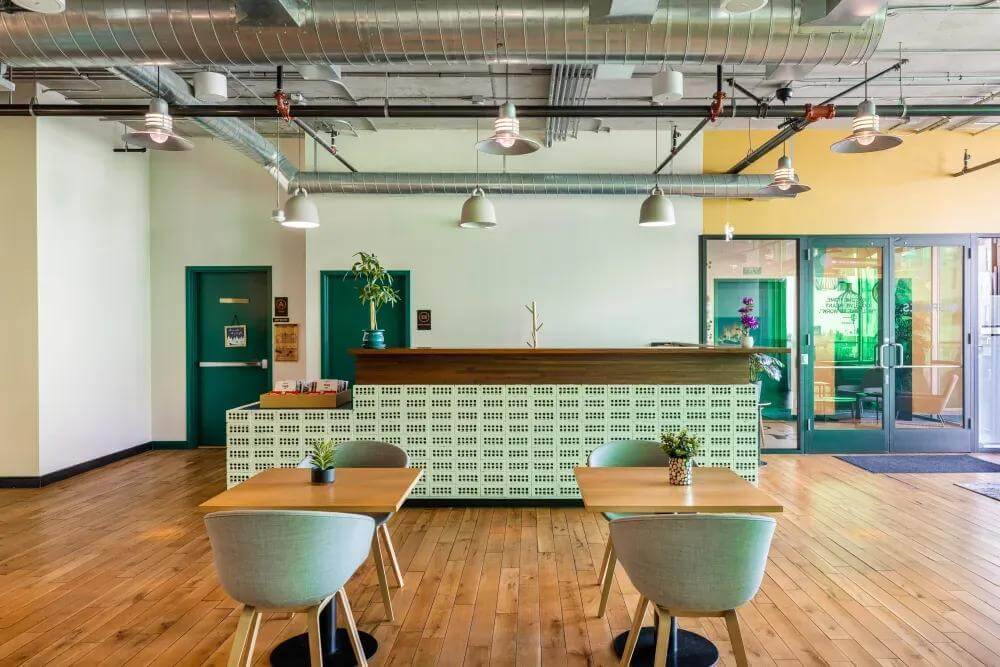 West Hollywood, La Brea office space - View 4 in Los Angeles - internet, office_cleaning, breakout_areas