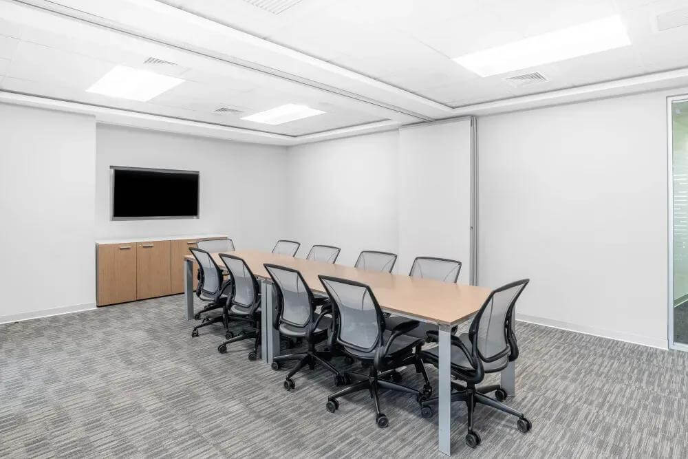 Lima, Central Tower - Photo 3 Lima, Central Tower office space - View 3 in Santiago de Surco - internet, office_cleaning, breakout_areas