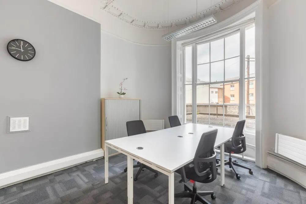 DUBLIN, 2 Pembroke House - Photo 4 DUBLIN, 2 Pembroke House office space - View 4 in Dublin - internet, office_cleaning, breakout_areas