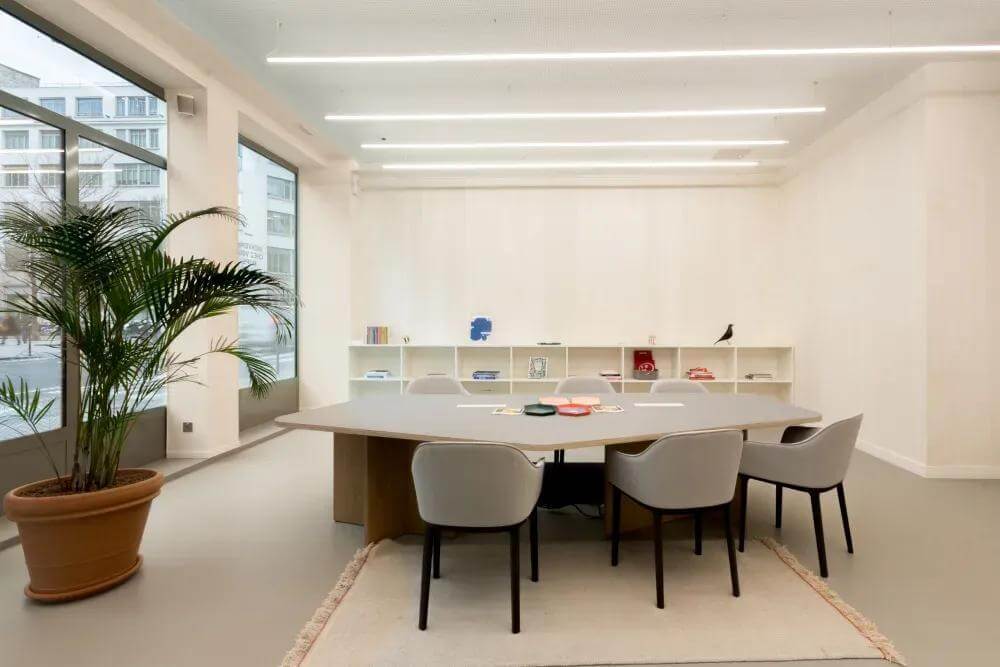 PARIS, Les Halles, Rue Du Louvre office space - View 8 in Paris - internet, office_cleaning, breakout_areas