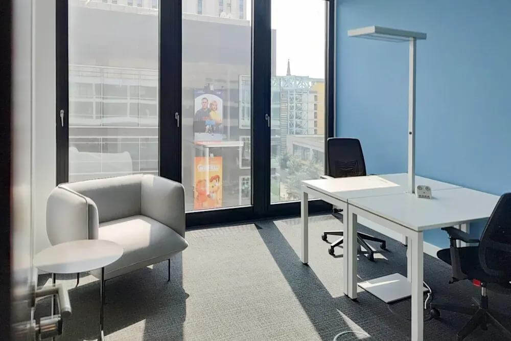 BERLIN, Alexanderplatz - Photo 2 BERLIN, Alexanderplatz office space - View 2 in Berlin - internet, office_cleaning, breakout_areas