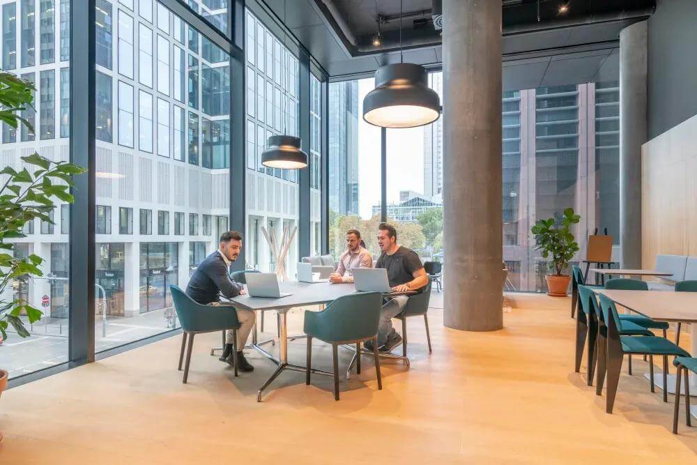 FRANKFURT, Omniturm - Photo 6 FRANKFURT, Omniturm office space - View 6 in Frankfurt am Main - internet, office_cleaning, breakout_areas