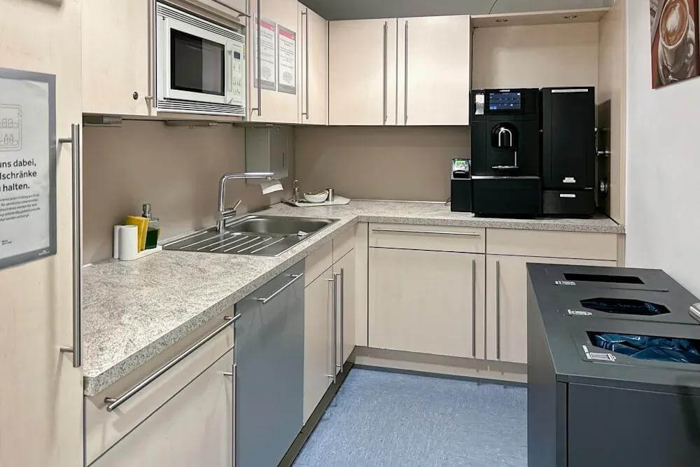 COLOGNE, Neumarkt Galerie - Photo 5 COLOGNE, Neumarkt Galerie office space - View 5 in Köln - internet, office_cleaning, breakout_areas