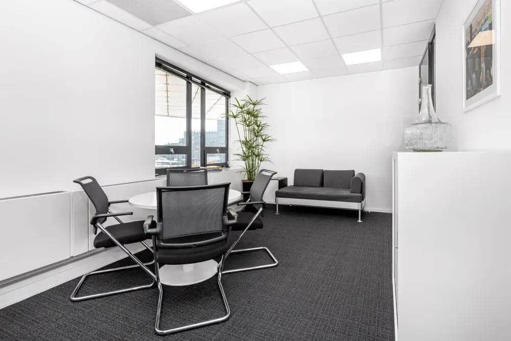 AMSTERDAM, Sarphati Plaza office space - View 2 in Amsterdam - internet, office_cleaning, breakout_areas