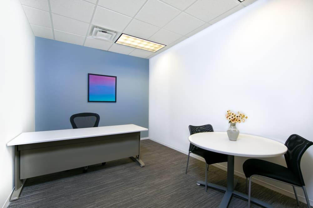 Burton Hills IV - Photo 4 Burton Hills IV office space - View 4 in Nashville - internet, office_cleaning, breakout_areas