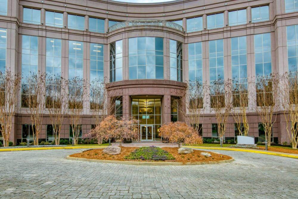 Burton Hills IV - Photo 3 Burton Hills IV office space - View 3 in Nashville - internet, office_cleaning, breakout_areas