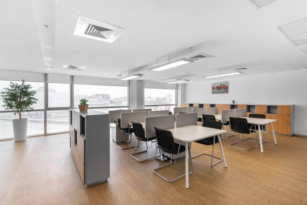 Twin Tower Centre - Photo 2 Twin Tower Centre office space - View 2 in Casablanca - internet, office_cleaning, breakout_areas