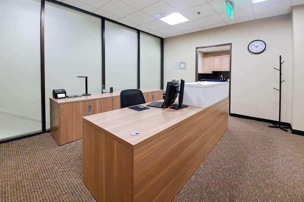 TX, College Station - University Dr office space - View 3 in College Station - internet, office_cleaning, breakout_areas