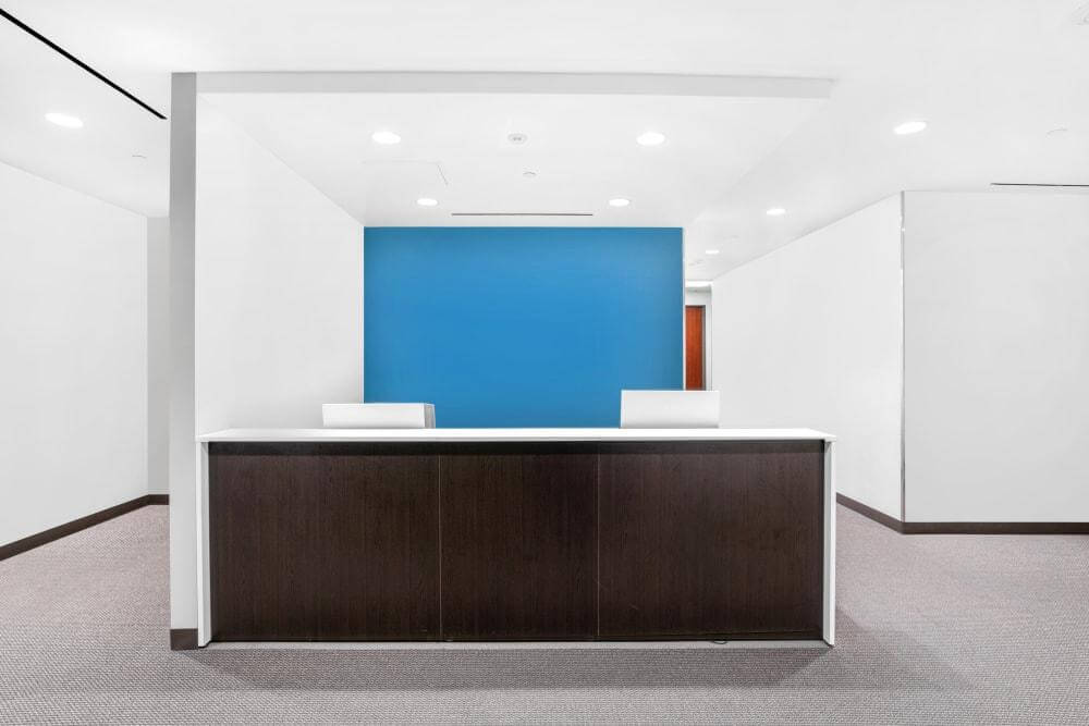 CA, Woodland Hills - Trillium Towers Center - Office space in Los Angeles, California
