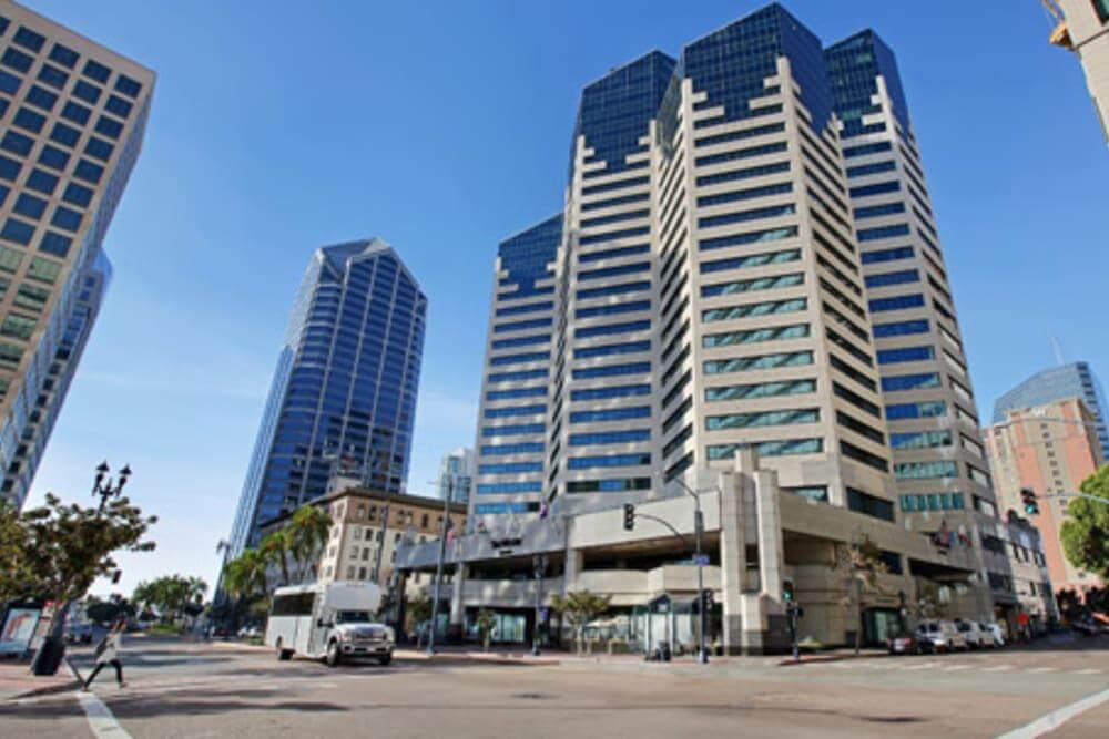 CA, San Diego - Emerald Plaza Office Space CA, San Diego - Emerald Plaza - Office space in San Diego, California