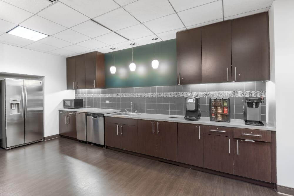 IL, Schaumburg - 1600 Corporate Centre (HQ) - Photo 4 IL, Schaumburg - 1600 Corporate Centre (HQ) office space - View 4 in Rolling Meadows - internet, office_cleaning, breakout_areas