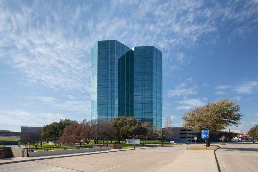 TX, Irving - Las Colinas the Urban Towers office space - View 6 in Irving - internet, office_cleaning, breakout_areas