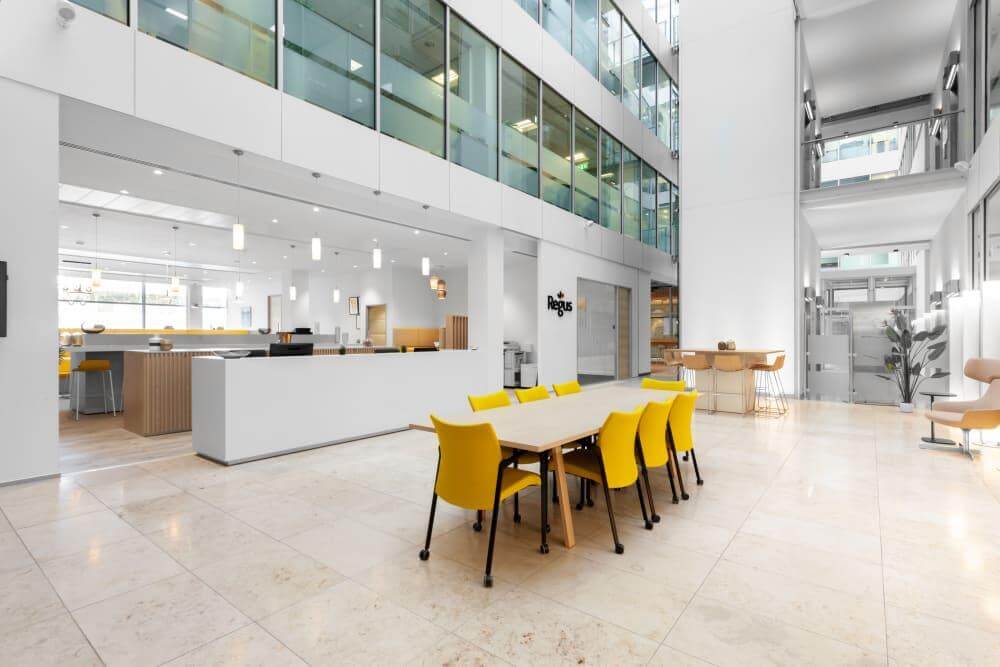 READING, Forbury Square - Office space in Reading, England