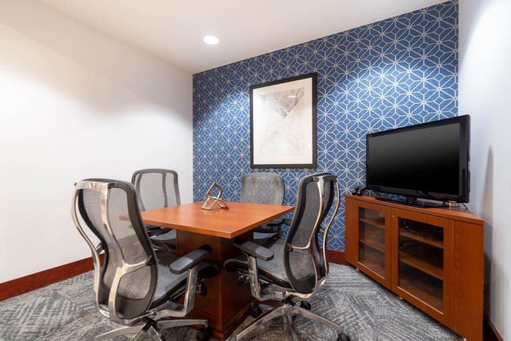 OR, Lake Oswego - Centerpointe office space - View 5 in Lake Oswego - internet, office_cleaning, breakout_areas