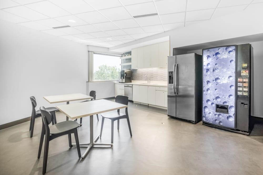 IL, Oak Brook/West - Westbrook Corporate Center (HQ) - Office space in Westchester, Illinois