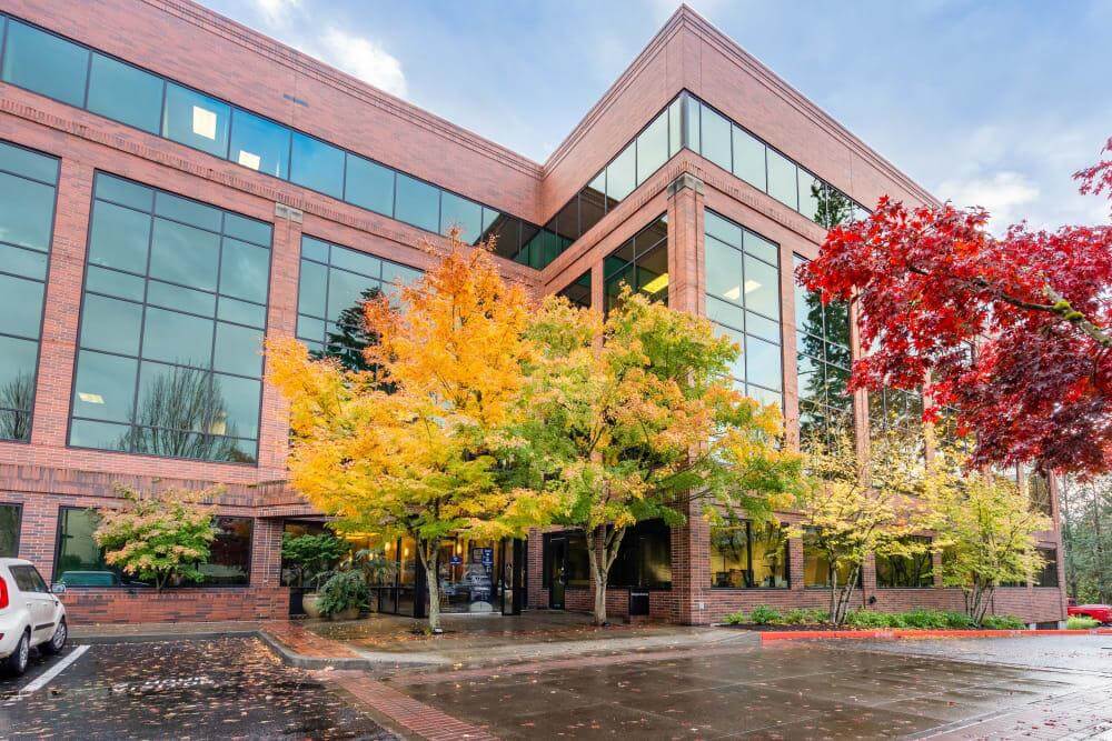 Kruse Woods Corporate Park - Photo 2 Kruse Woods Corporate Park office space - View 2 in Lake Oswego - internet, office_cleaning, breakout_areas