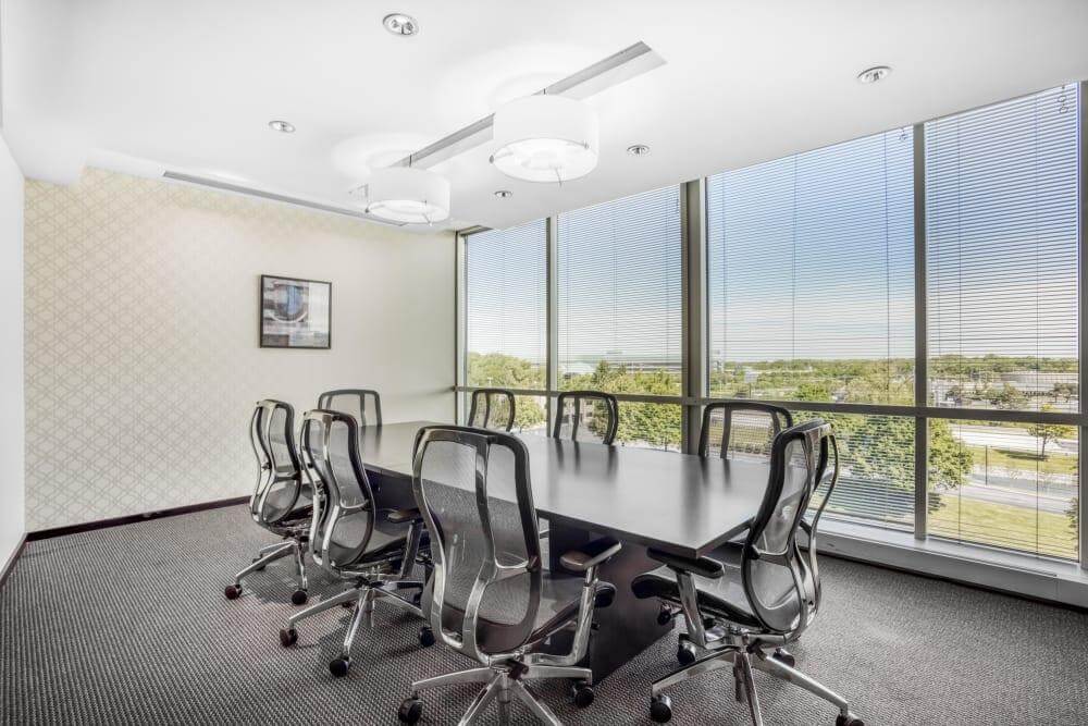 IL, Lisle - Central Park of Lisle office space - View 5 in Naperville - internet, office_cleaning, breakout_areas