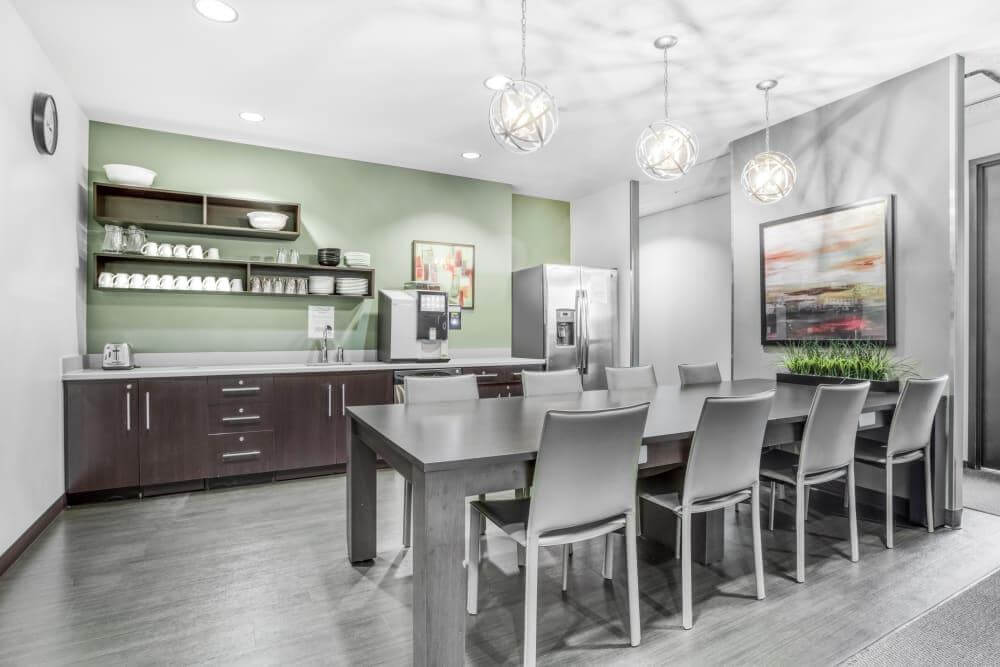 IL, Lisle - Central Park of Lisle office space - View 6 in Naperville - internet, office_cleaning, breakout_areas