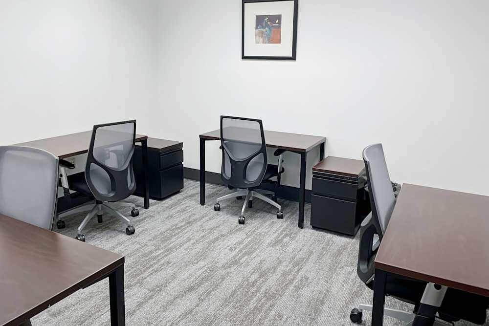 PA, Pittsburgh - Foster Plaza office space - View 5 in Pittsburgh - internet, office_cleaning, breakout_areas