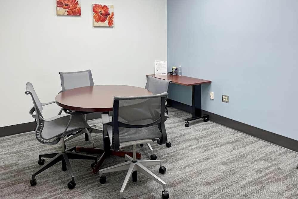 PA, Pittsburgh - Foster Plaza office space - View 6 in Pittsburgh - internet, office_cleaning, breakout_areas