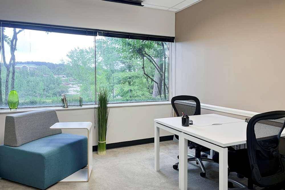 One Perimeter Park - Photo 4 One Perimeter Park office space - View 4 in Birmingham - internet, office_cleaning, breakout_areas