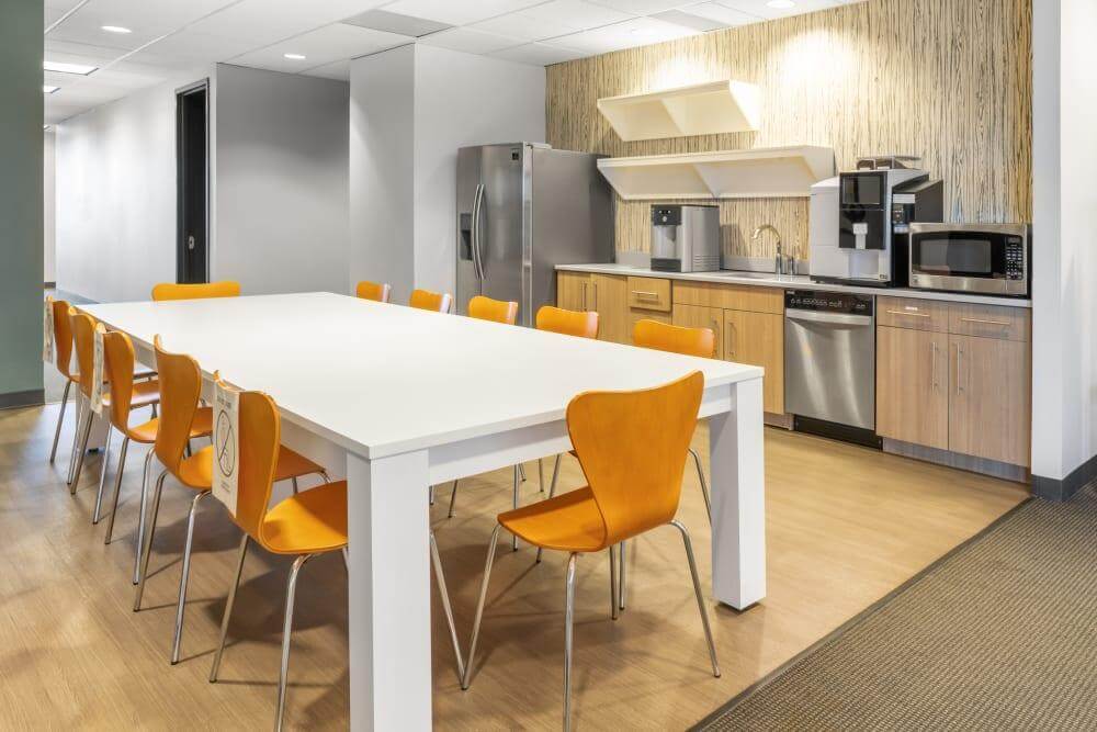 NJ, Iselin - Metropark (HQ) - Office space in Edison, New Jersey