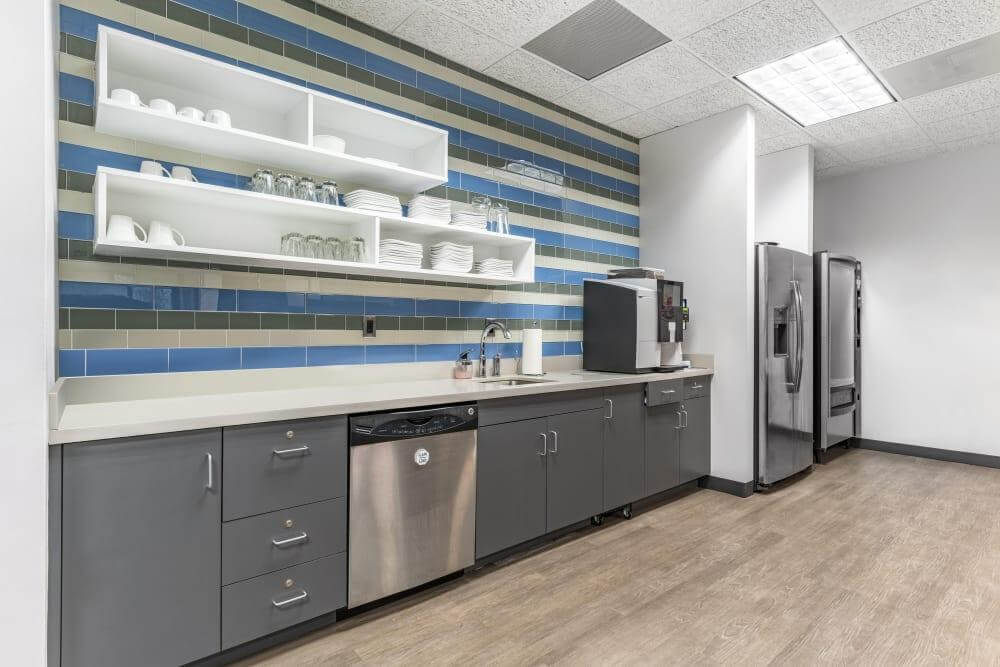 NJ, Red Bank - Red Bank (HQ) - Photo 5 NJ, Red Bank - Red Bank (HQ) office space - View 5 in Red Bank - internet, office_cleaning, breakout_areas