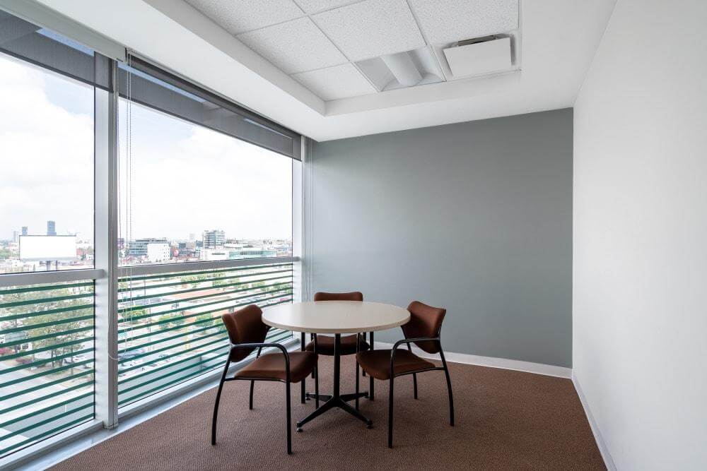 Triangulo Las Animas - Photo 6 Triangulo Las Animas office space - View 6 in Heroica Puebla de Zaragoza - internet, office_cleaning, breakout_areas