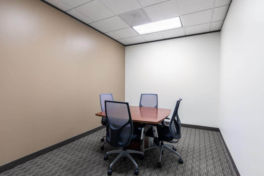 One Riverway - Photo 6 One Riverway office space - View 6 in Houston - internet, office_cleaning, breakout_areas