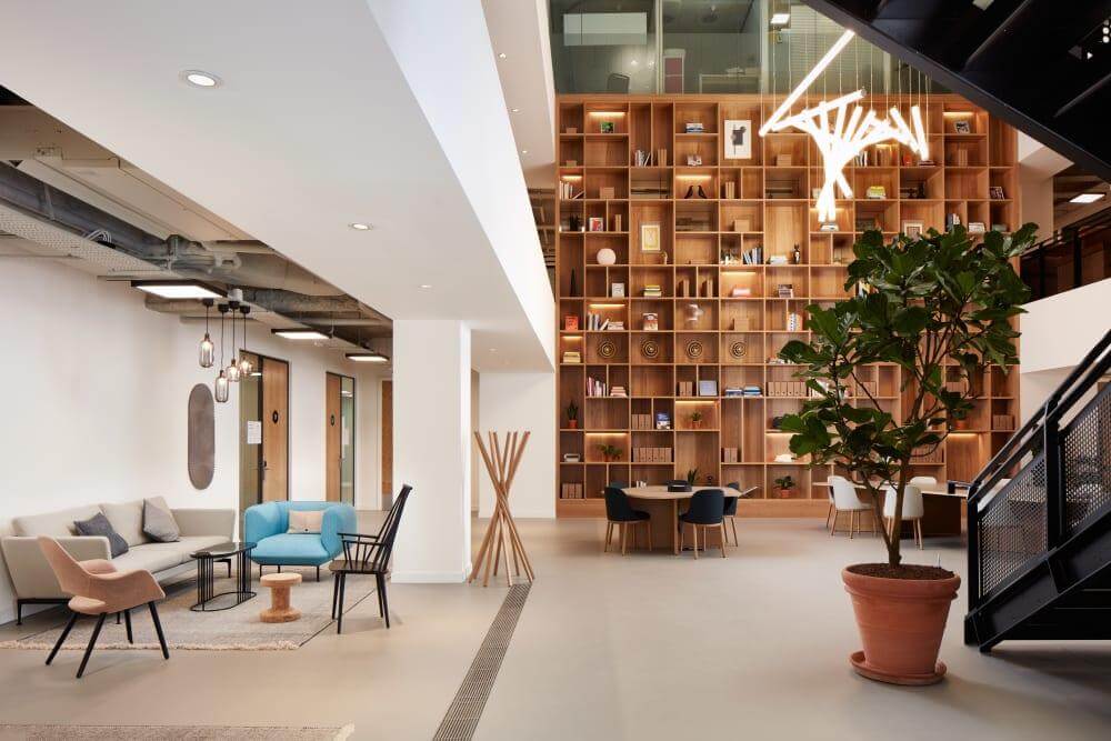 LONDON, LIVERPOOL STREET STATION office space - View 5 in London - internet, office_cleaning, breakout_areas