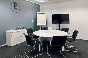 LEICESTER, Grove Park