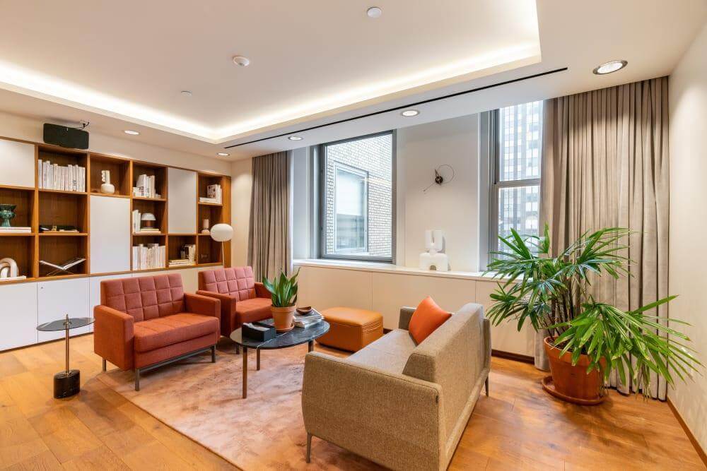 NY, New York - 250 Park Avenue office space - View 4 in New York - internet, office_cleaning, breakout_areas