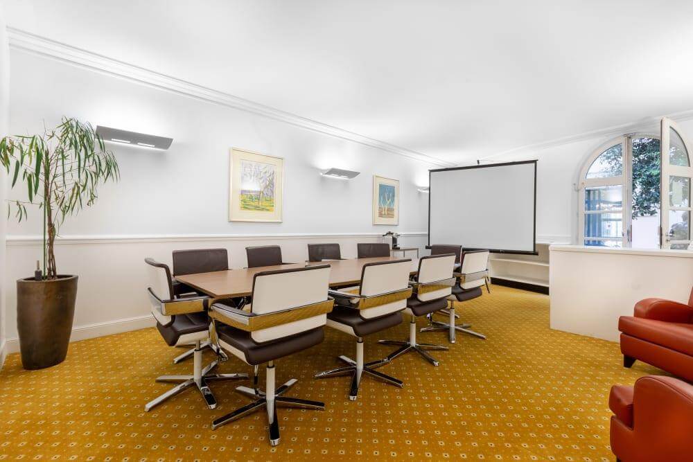 Paris, Signature, Georges V Bassano - Photo 5 Paris, Signature, Georges V Bassano office space - View 5 in Paris - internet, office_cleaning, breakout_areas