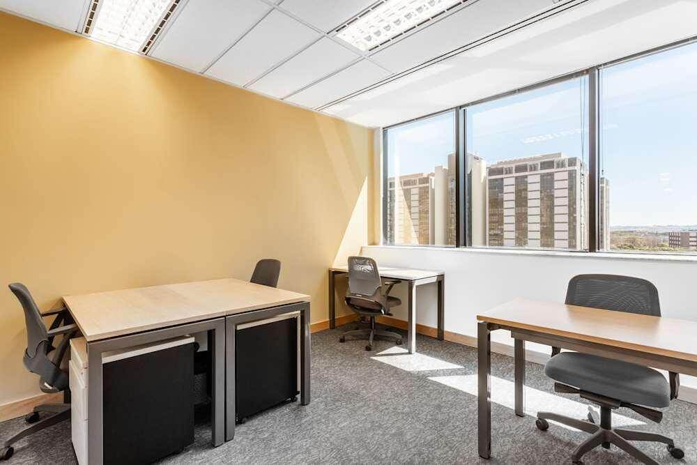 Corporate Financial Centre office space - View 5 in Asa Norte - internet, office_cleaning, breakout_areas