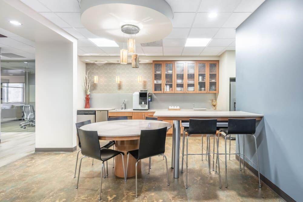 TX, San Antonio - North Stone Oak office space - View 6 in San Antonio - internet, office_cleaning, breakout_areas