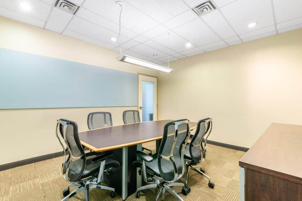 10 Four Seasons Place - Photo 2 10 Four Seasons Place office space - View 2 in Toronto - internet, office_cleaning, breakout_areas