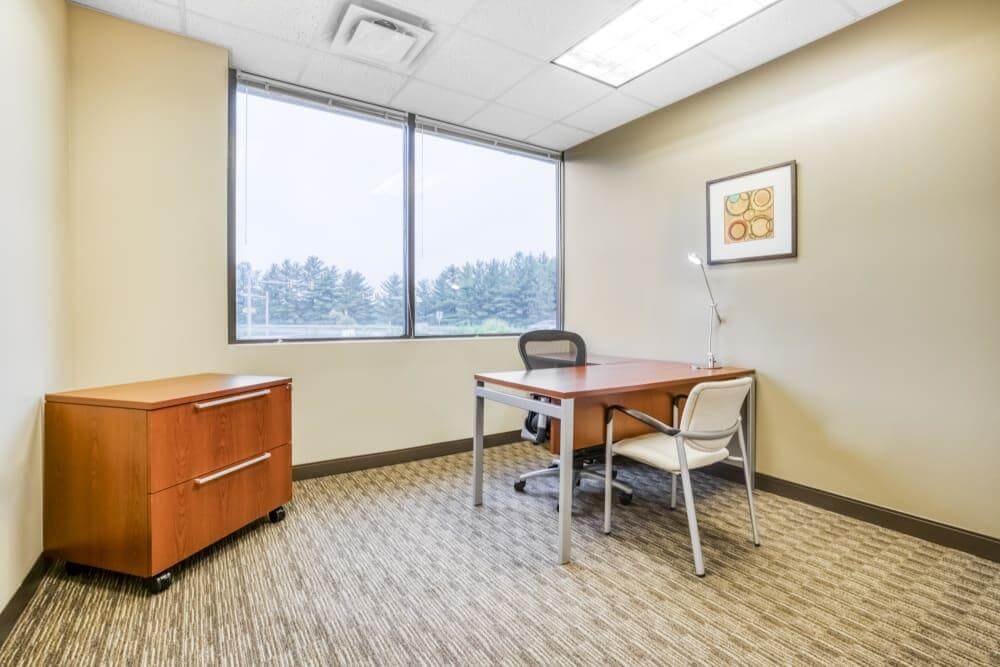 PA, Center Valley - Saucon Valley Plaza office space - View 4 in Lehigh County - internet, office_cleaning, breakout_areas