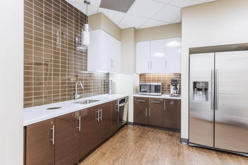 Presidential Circle - Photo 5 Presidential Circle office space - View 5 in Hollywood - internet, office_cleaning, breakout_areas