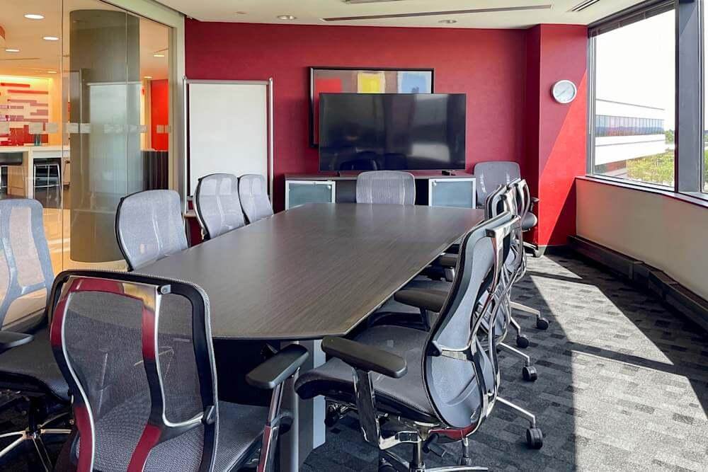 NJ, Woodcliff Lake – 50 Tice Blvd office space - View 6 in Woodcliff Lake - internet, office_cleaning, breakout_areas