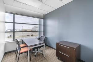 2572 Daniel Johnson Boulevard